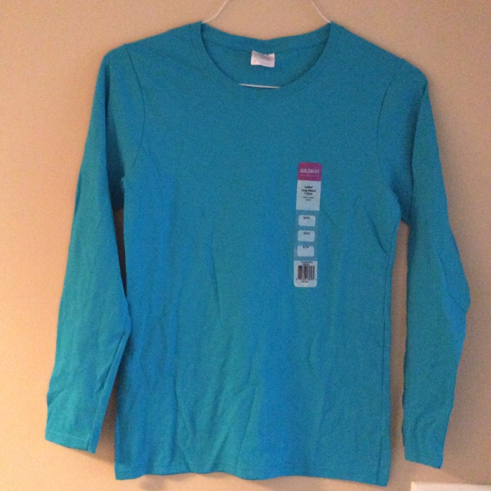 Gildan blue long sleeve shirt NWT